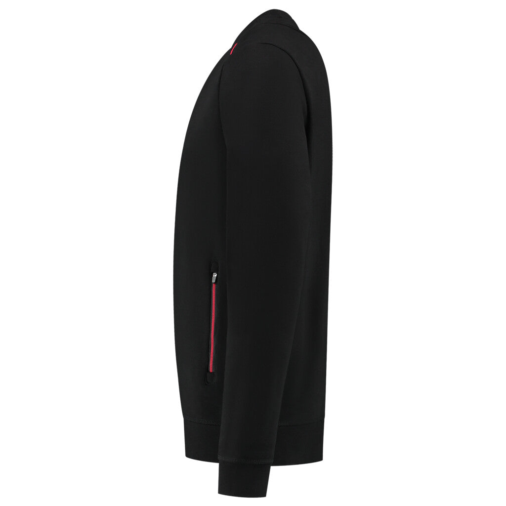 Black-Red_04