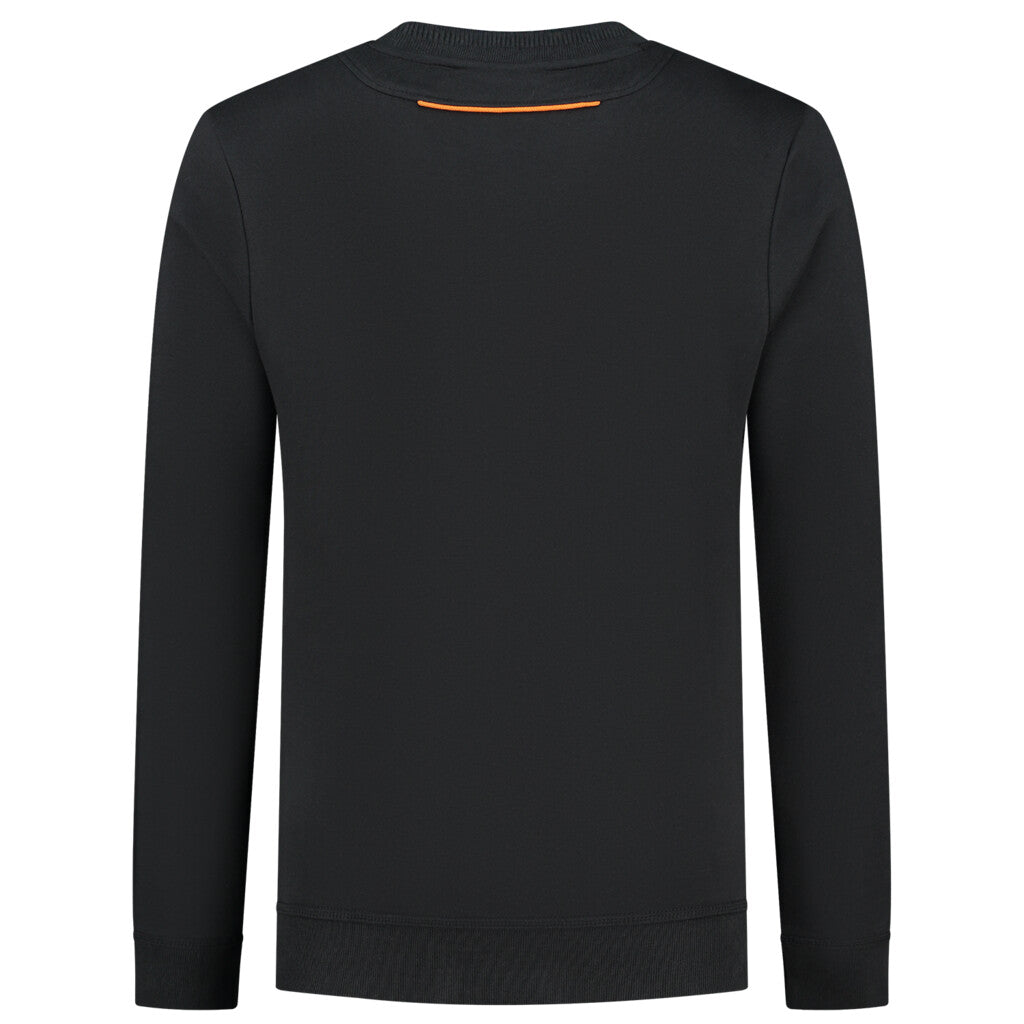 Black-Orange_03