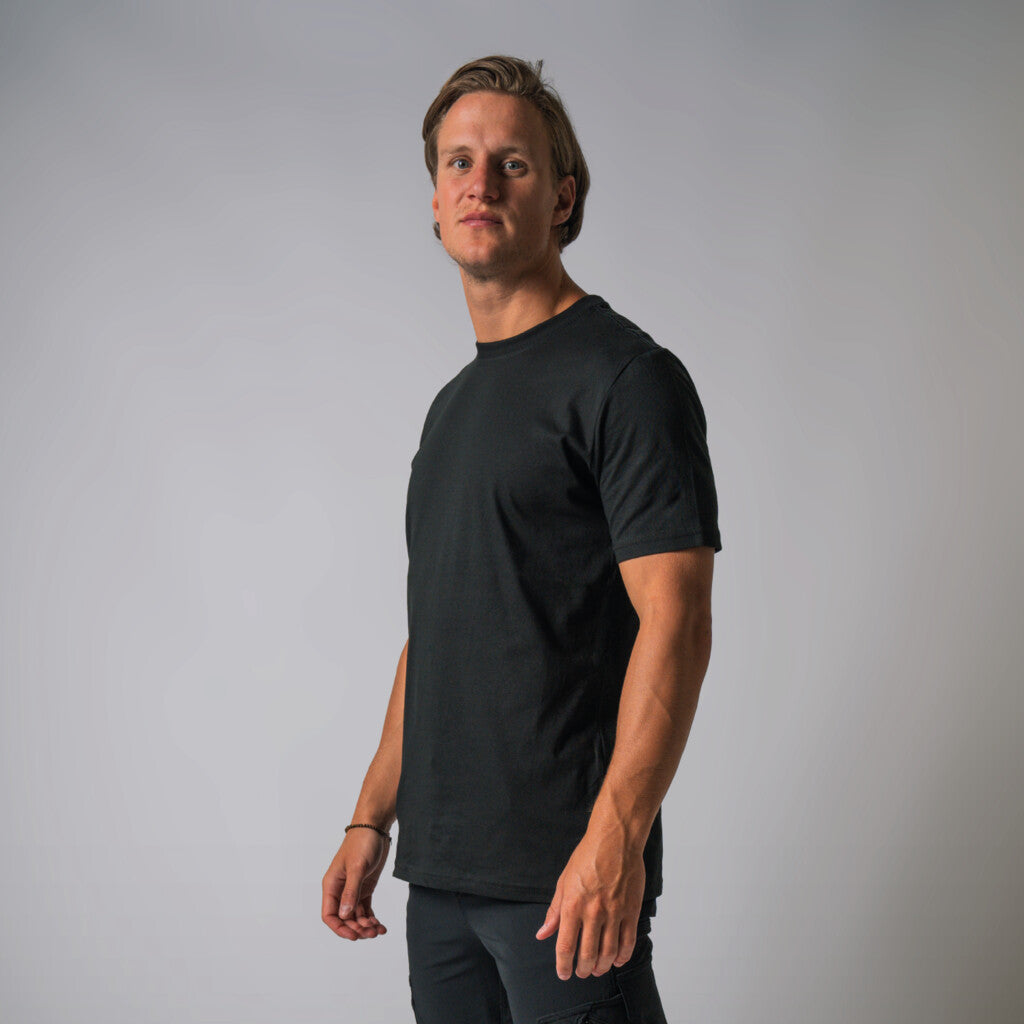 Model_Black