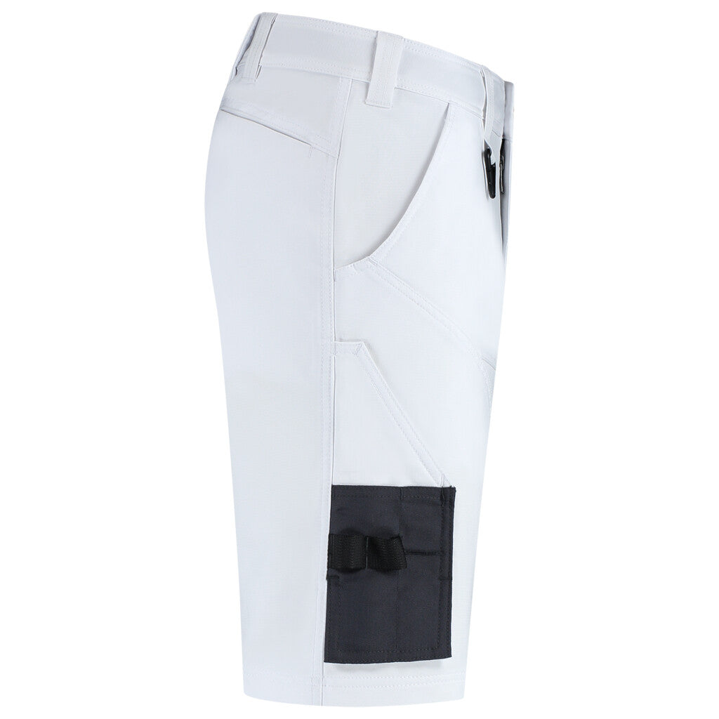 White_05