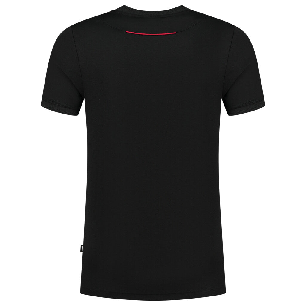 Black-Red_03